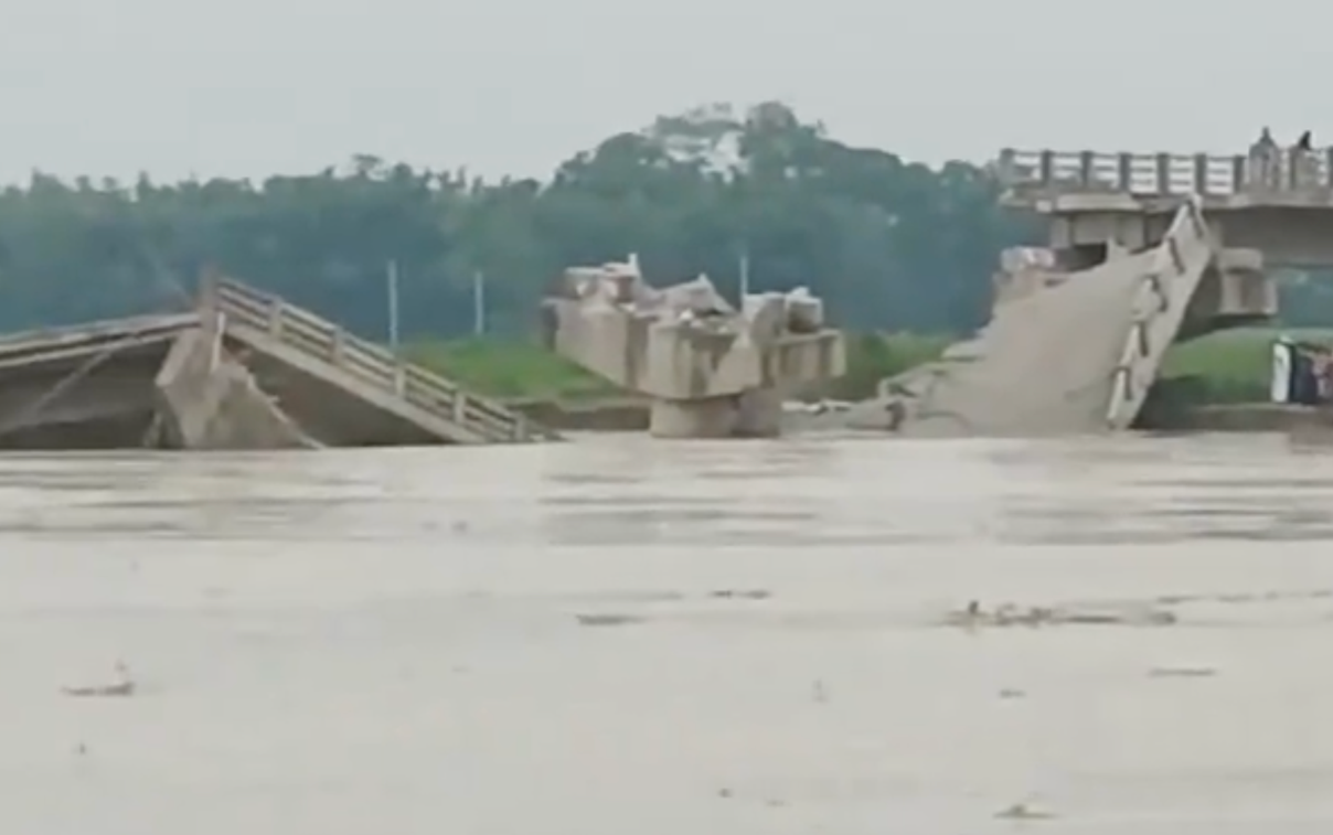 Bihar: Portion of newly built bridge over Bakra river collapses in the Araria district, no casualties reported